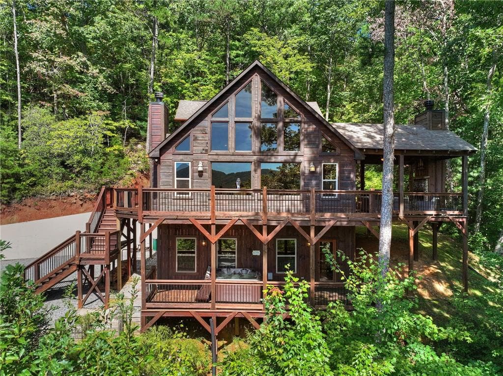 3 bedroom, 3 bathroom, 2,520 sq ft single family residence for sale at 300 Cloudland Trace, Epworth, GA 30541 — photo 2