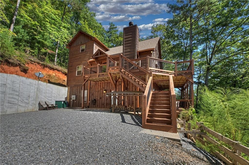 3 bedroom, 3 bathroom, 2,520 sq ft single family residence for sale at 300 Cloudland Trace, Epworth, GA 30541 — photo 4