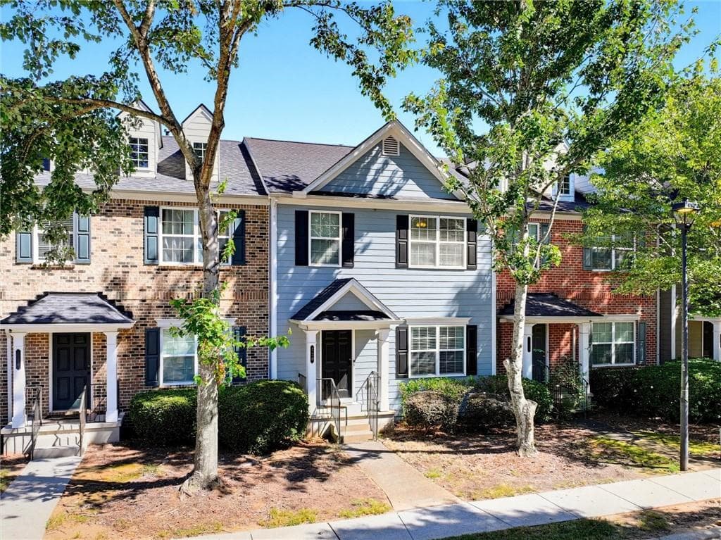 3 bedroom, 3 bathroom, 1,870 sq ft townhouse for sale at 720 Breeze Lane, Woodstock, GA 30188 — photo 5
