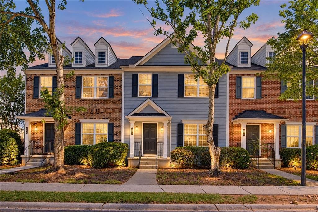 3 bedroom, 3 bathroom, 1,870 sq ft townhouse for sale at 720 Breeze Lane, Woodstock, GA 30188 — photo 6