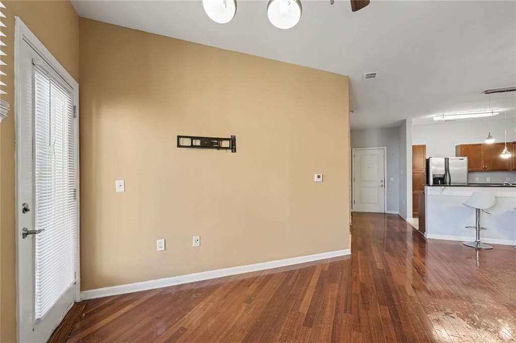 2 bedroom, 2 bathroom, 1,089 sq ft condominium for sale at 870 Mayson Turner Road 1311, Atlanta, GA 30314 — photo 8