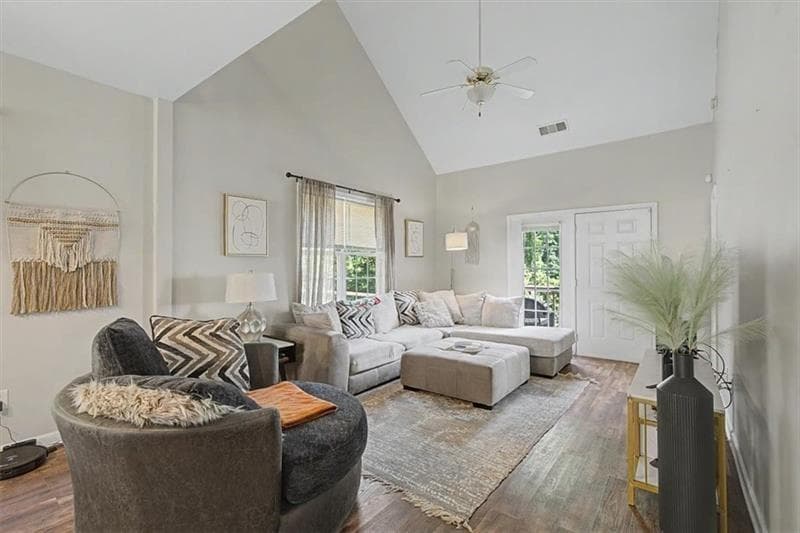 2 bedroom, 3 bathroom, 1,649 sq ft condominium for rent at 330 General Wheeler Drive 3, Kennesaw, GA 30144 for $2,200 a month — photo 8