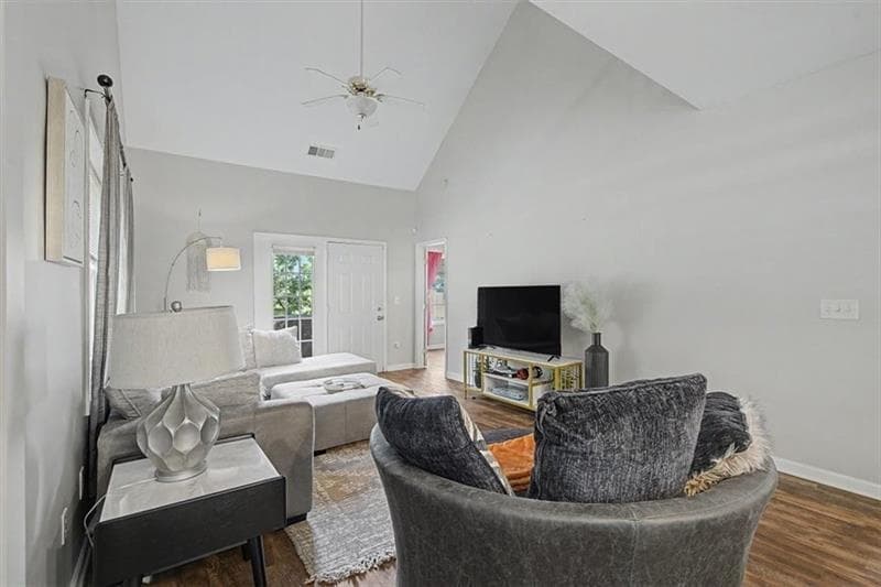 2 bedroom, 3 bathroom, 1,649 sq ft condominium for rent at 330 General Wheeler Drive 3, Kennesaw, GA 30144 for $2,200 a month — photo 9
