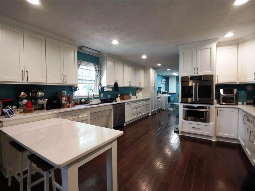 3 bedroom, 2 bathroom, 1,653 sq ft single family residence for sale at 245 Red Oak Road, Summerville, GA 30747 — photo 3