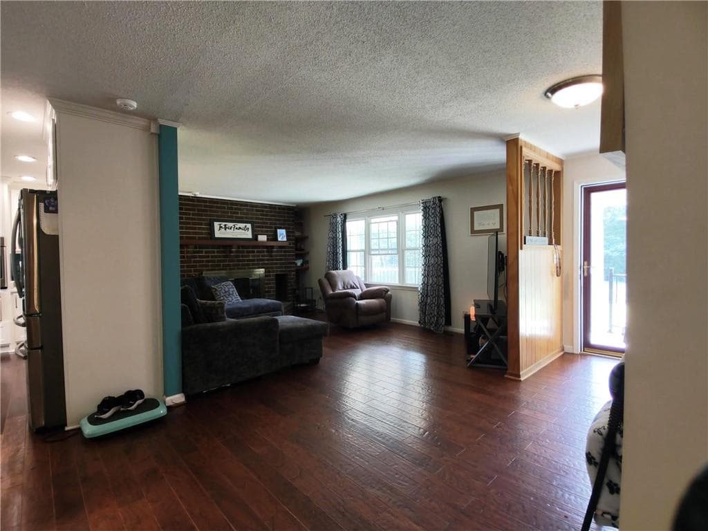 3 bedroom, 2 bathroom, 1,653 sq ft single family residence for sale at 245 Red Oak Road, Summerville, GA 30747 — photo 7