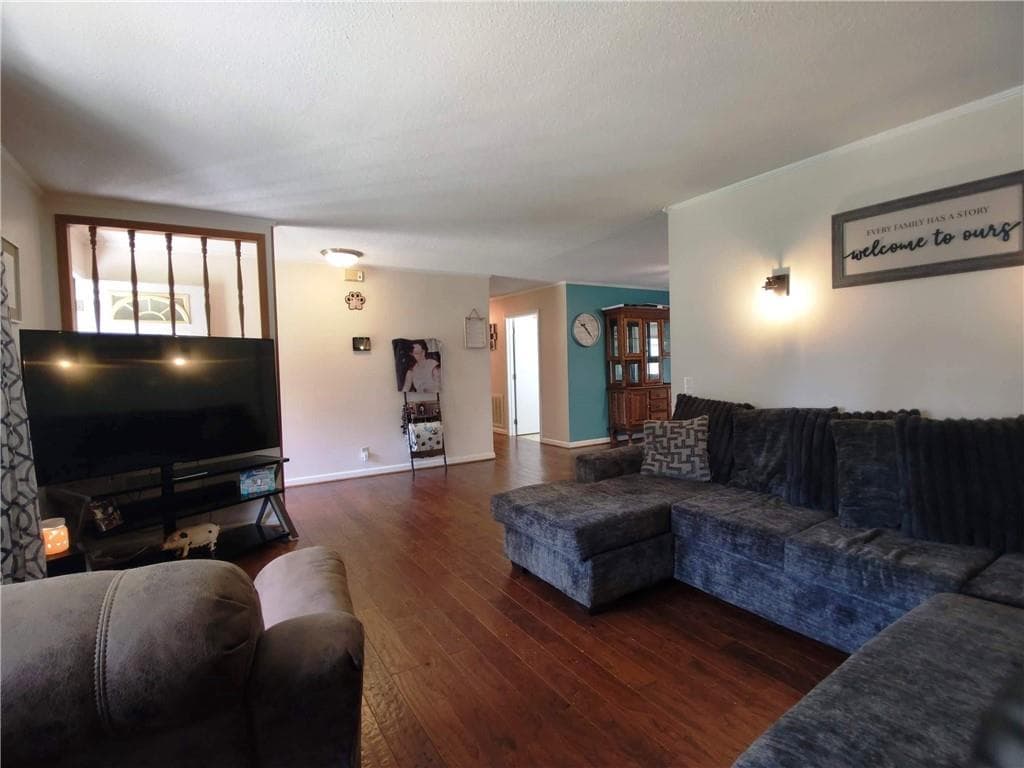 3 bedroom, 2 bathroom, 1,653 sq ft single family residence for sale at 245 Red Oak Road, Summerville, GA 30747 — photo 9