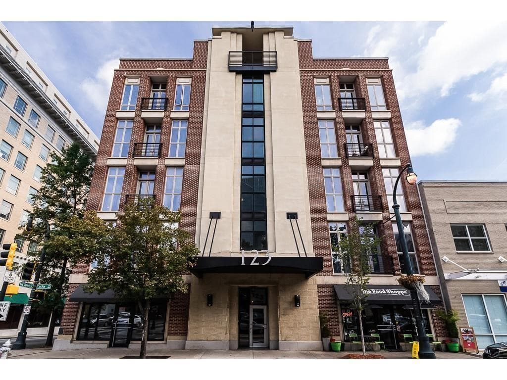 1 bedroom, 1 bathroom, 1,332 sq ft condominium for rent at 123 Luckie Street 2313, Atlanta, GA 30303 for $1,950 a month