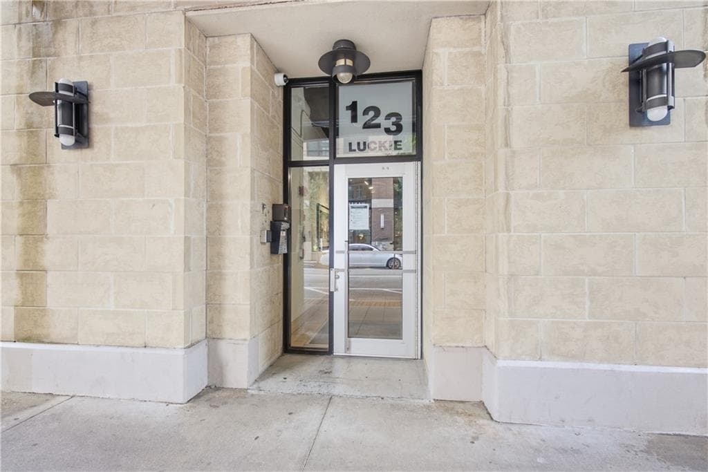 1 bedroom, 1 bathroom, 1,332 sq ft condominium for rent at 123 Luckie Street 2313, Atlanta, GA 30303 for $1,950 a month — photo 2