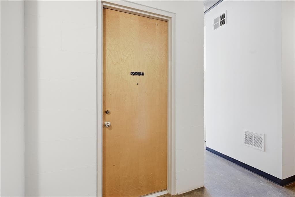 1 bedroom, 1 bathroom, 1,332 sq ft condominium for rent at 123 Luckie Street 2313, Atlanta, GA 30303 for $1,950 a month — photo 3
