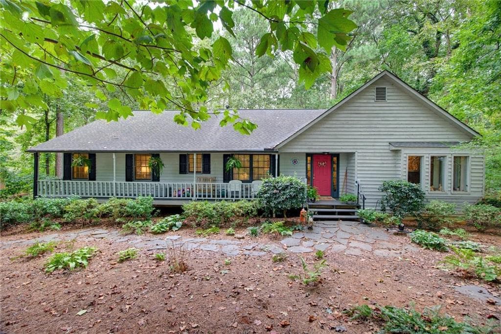 4 bedroom, 3 bathroom, 2,543 sq ft single family residence for sale at 11675 Northgate Trail, Roswell, GA 30075