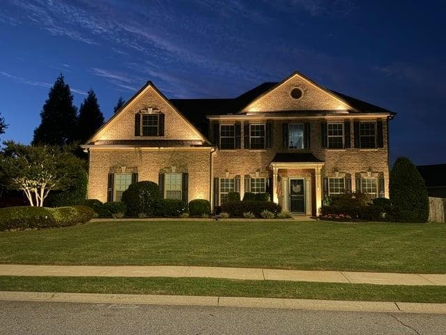 5 bedroom, 3 bathroom, 3,020 sq ft single family residence for sale at 337 Meadowcrest Circle, Canton, GA 30115 — photo 4
