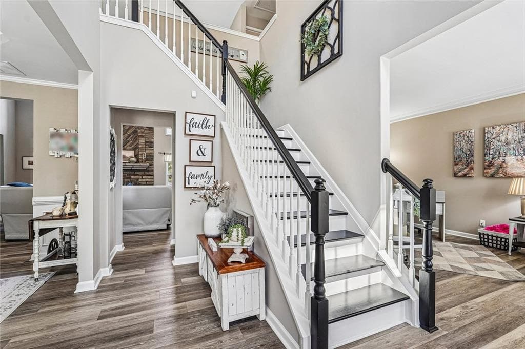 5 bedroom, 3 bathroom, 3,020 sq ft single family residence for sale at 337 Meadowcrest Circle, Canton, GA 30115 — photo 8
