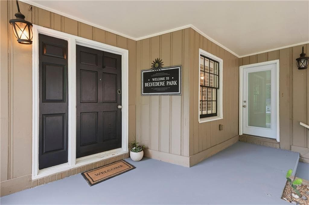 3 bedroom, 2 bathroom, 1,371 sq ft single family residence for sale at 2992 Belvedere Lane, Decatur, GA 30032 — photo 4
