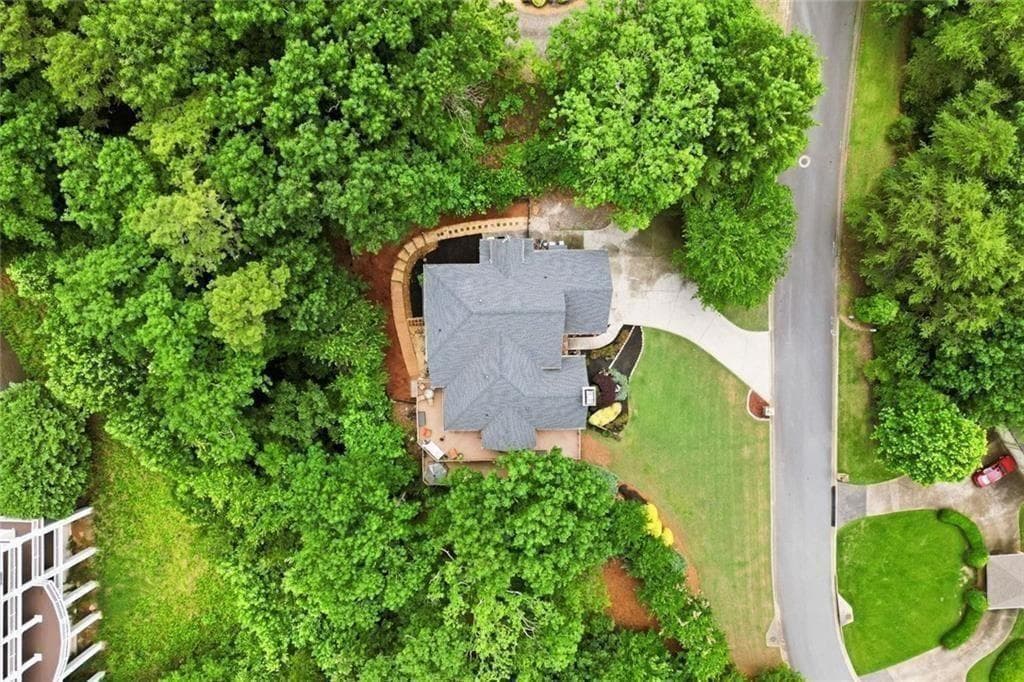 5 bedroom, 5 bathroom, 4,746 sq ft single family residence for sale at 2951 Summitop Court, Marietta, GA 30066 — photo 5
