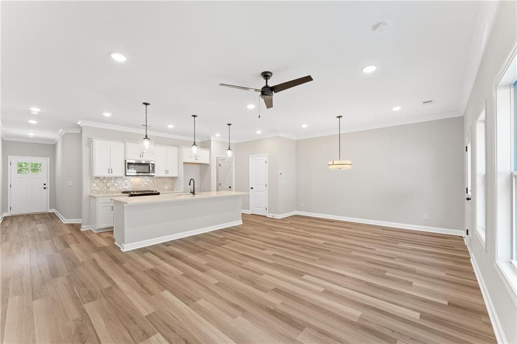 3 bedroom, 3 bathroom, 1,805 sq ft townhouse for sale at 308 Colsen Drive, Acworth, GA 30102 — photo 4