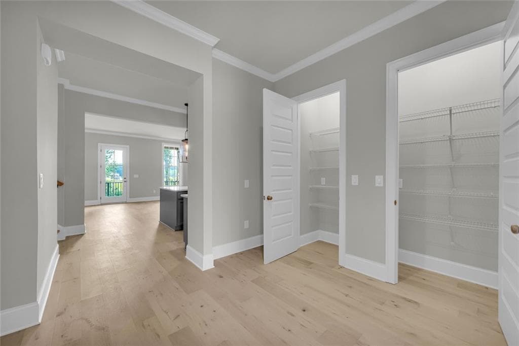 5 bedroom, 4 bathroom, 3,233 sq ft townhouse for sale at 1015 Creekside Lane, Cumming, GA 30040 — photo 8