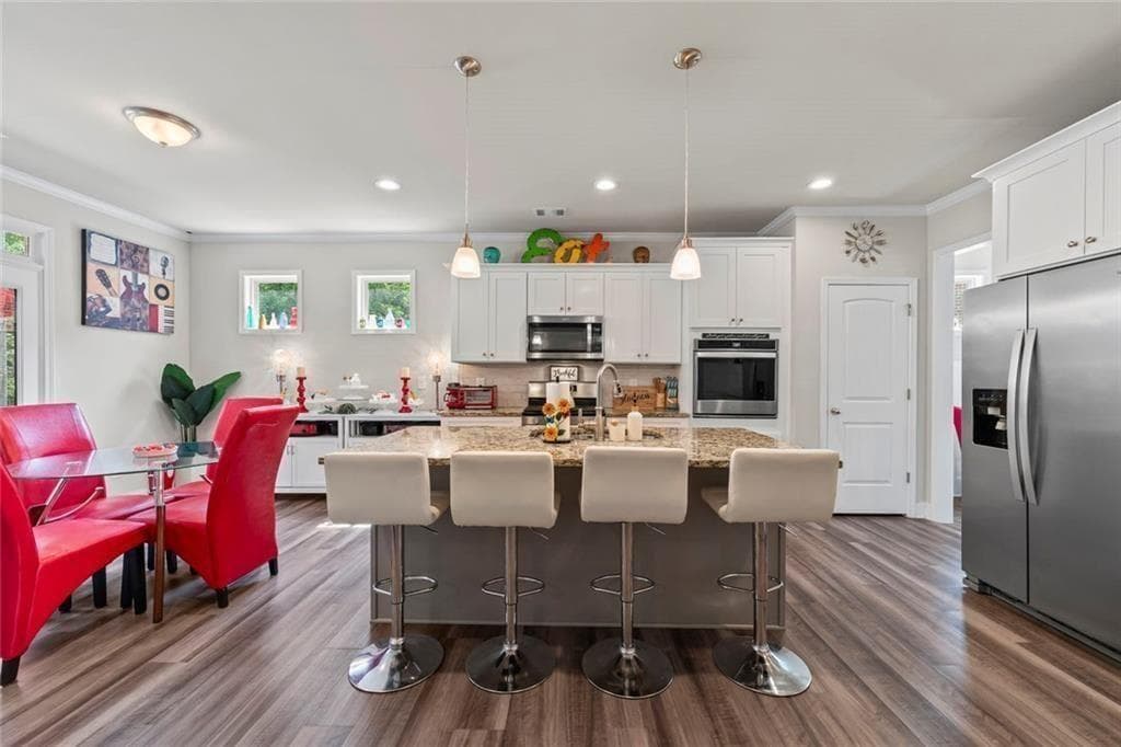 4 bedroom, 4 bathroom, 2,955 sq ft single family residence for sale at 721 Autumn Meadow Drive, Loganville, GA 30052 — photo 7
