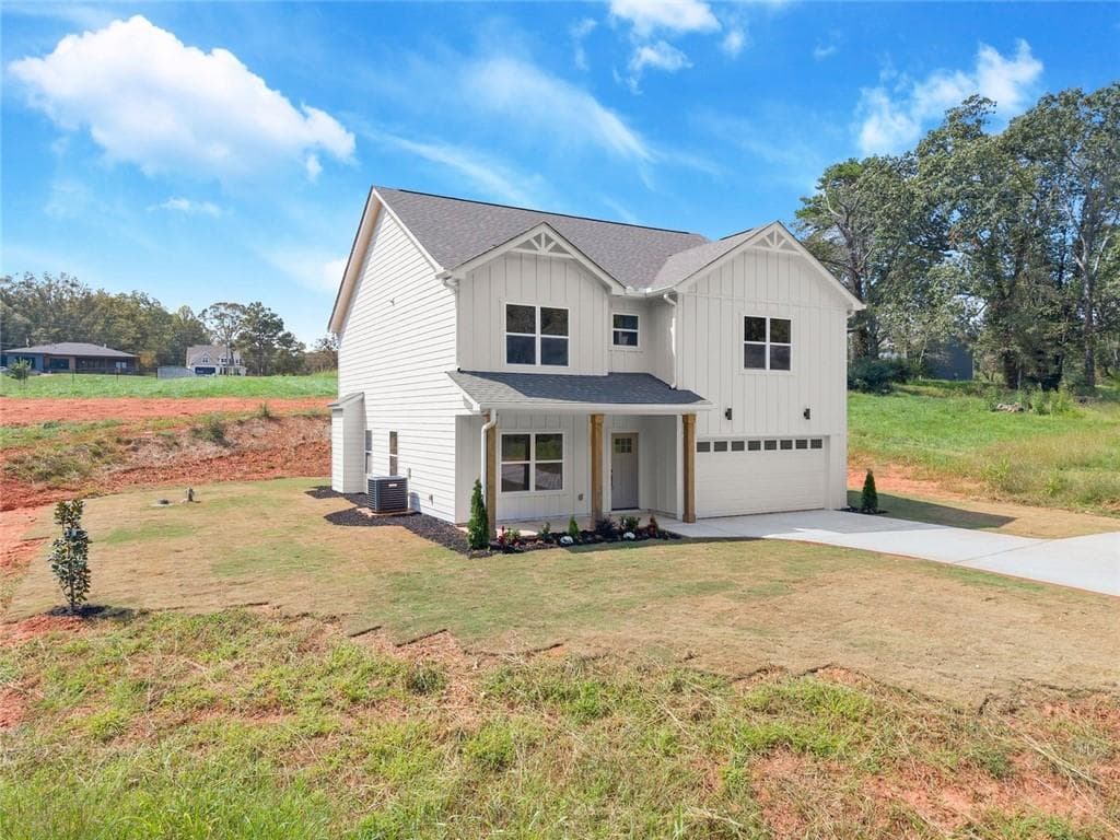 4 bedroom, 3 bathroom, 3,300 sq ft single family residence for sale at 274 Hardman Road, Clarkesville, GA 30523 — photo 4