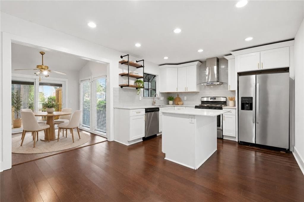 3 bedroom, 4 bathroom, 1,532 sq ft townhouse for sale at 2226 Spring Walk Court, Atlanta, GA 30341 — photo 4