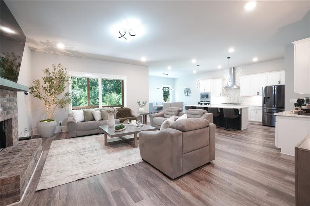 4 bedroom, 3 bathroom single family residence for sale at 1880 Grand Lanier Drive, Buford, GA 30518 — photo 7