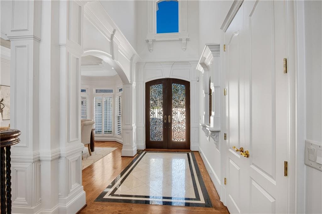 6 bedroom, 6 bathroom, 6,198 sq ft single family residence for sale at 6400 Lakeview Drive, Buford, GA 30518 — photo 5
