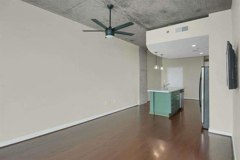 1 bedroom, 1 bathroom, 816 sq ft condominium for sale at 361 17th Street 910, Atlanta, GA 30363 — photo 7