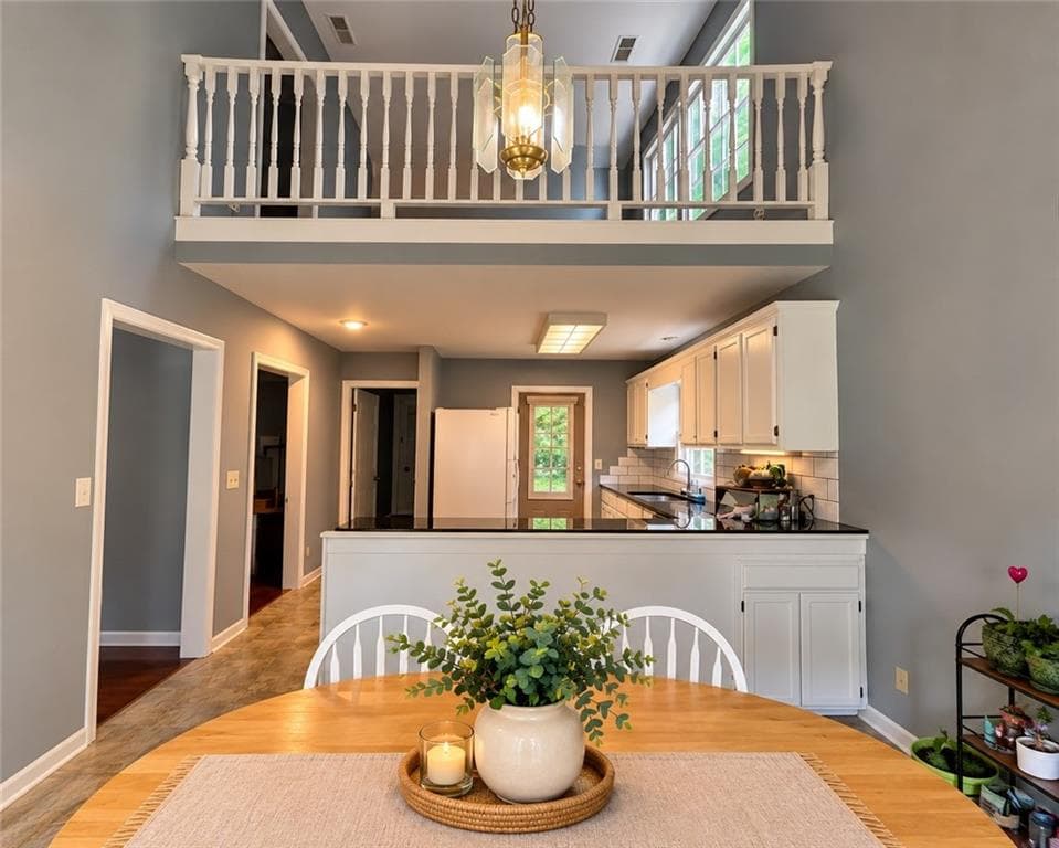 4 bedroom, 4 bathroom, 2,498 sq ft single family residence for sale at 3728 Spring Leaf Lane, Acworth, GA 30101 — photo 4