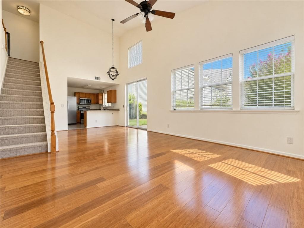 3 bedroom, 3 bathroom, 1,271 sq ft single family residence for rent at 1266 West Oaks Way, Woodstock, GA 30188 for $2,100 a month — photo 7