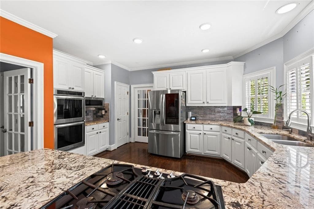 5 bedroom, 4 bathroom, 4,395 sq ft single family residence for sale at 5502 Oakwood Drive, Stone Mountain, GA 30087 — photo 10