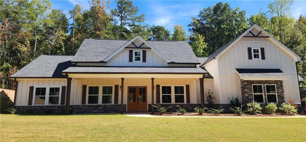 4 bedroom, 4 bathroom, 2,912 sq ft single family residence for sale at 10040 Lakeview Parkway, Villa Rica, GA 30180