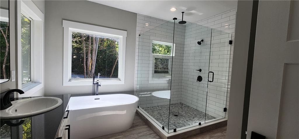 4 bedroom, 4 bathroom, 2,912 sq ft single family residence for sale at 10040 Lakeview Parkway, Villa Rica, GA 30180 — photo 5