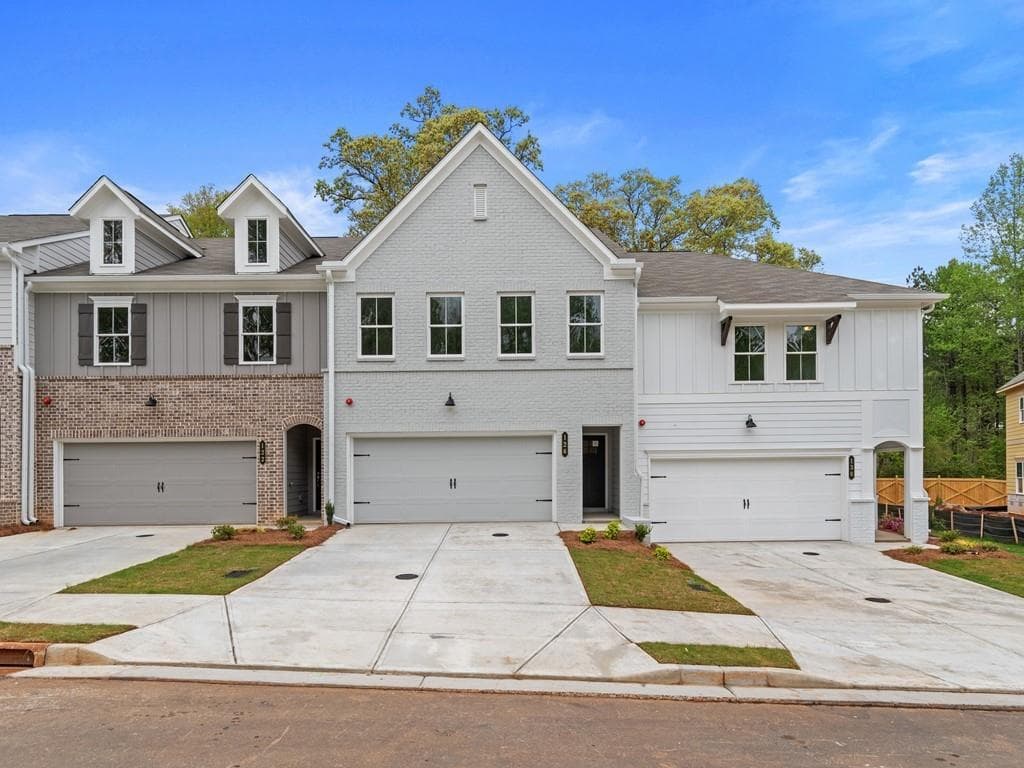 3 bedroom, 3 bathroom, 1,805 sq ft townhouse for sale at 312 Colsen Drive, Acworth, GA 30102