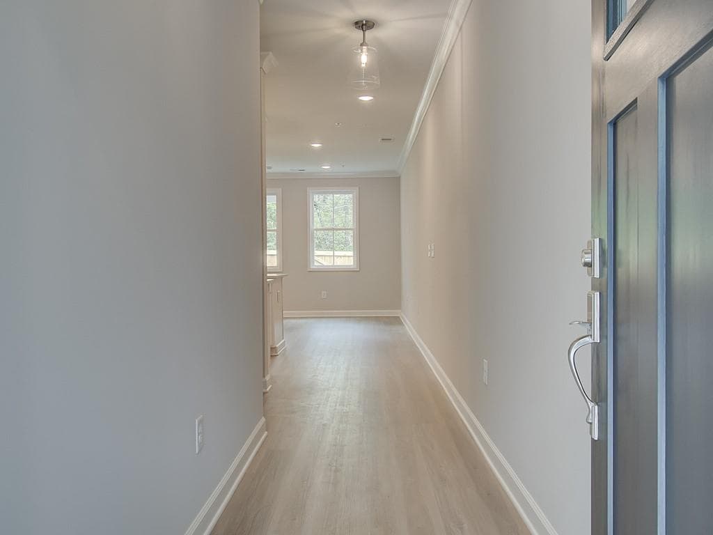 3 bedroom, 3 bathroom, 1,805 sq ft townhouse for sale at 312 Colsen Drive, Acworth, GA 30102 — photo 2