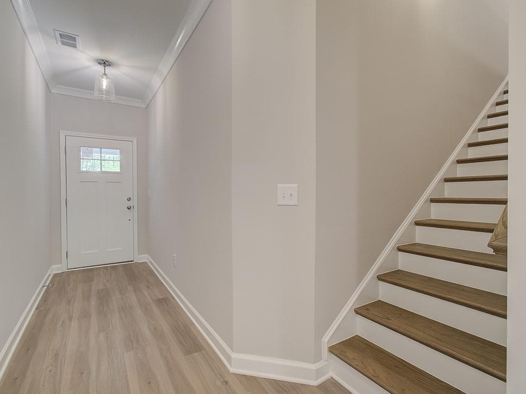 3 bedroom, 3 bathroom, 1,805 sq ft townhouse for sale at 312 Colsen Drive, Acworth, GA 30102 — photo 3