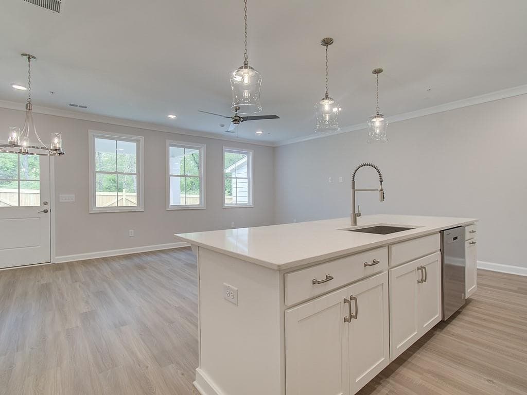 3 bedroom, 3 bathroom, 1,805 sq ft townhouse for sale at 312 Colsen Drive, Acworth, GA 30102 — photo 9