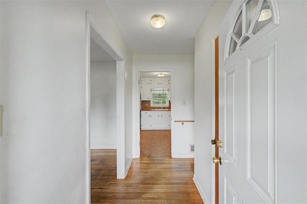 4 bedroom, 3 bathroom, 1,632 sq ft single family residence for sale at 5735 Burnt Hickory Road, Powder Springs, GA 30127 — photo 9