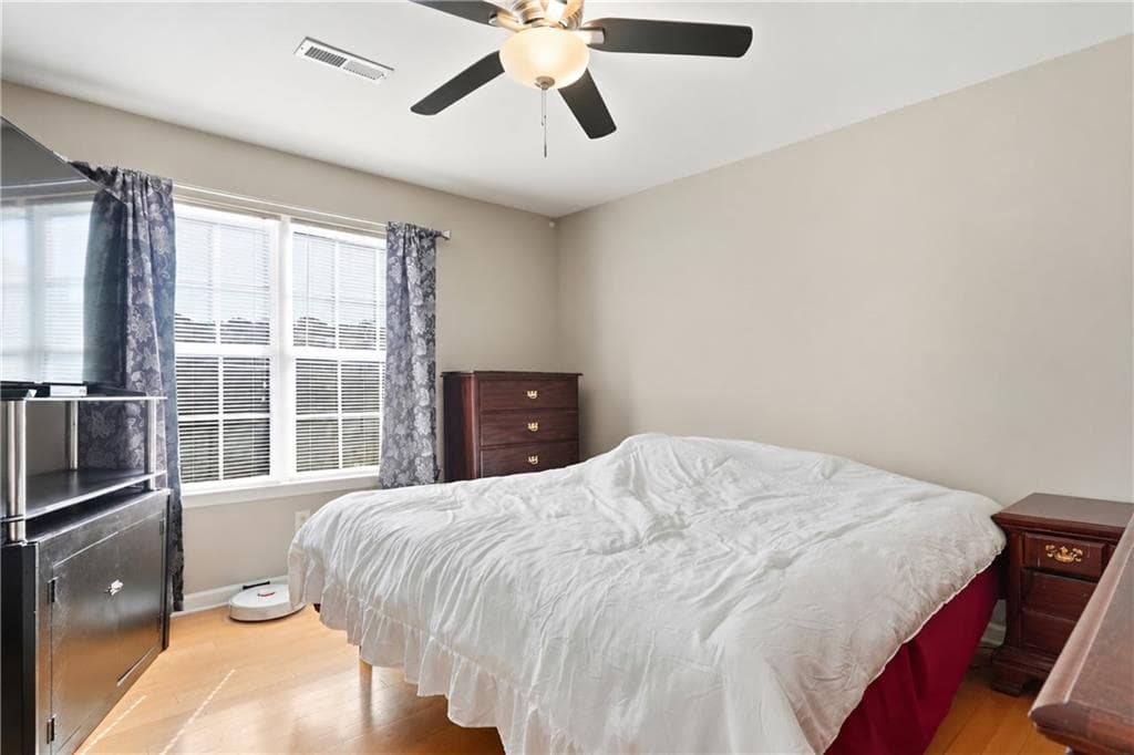 1 bedroom, 1 bathroom, 805 sq ft condominium for sale at 406 Waterford Drive, Calhoun, GA 30701 — photo 7