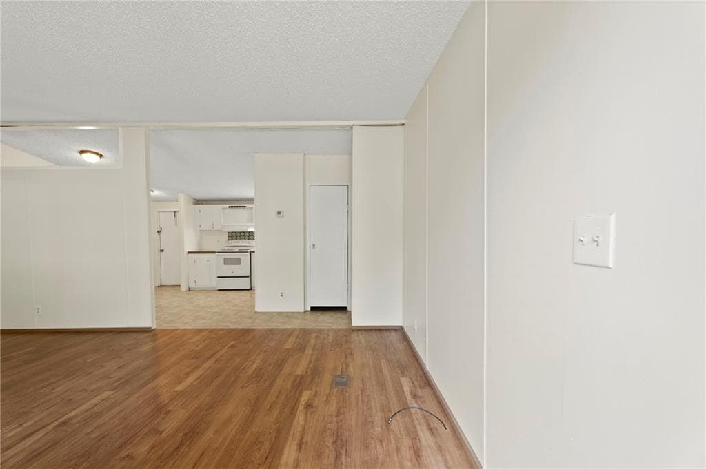 3 bedroom, 2 bathroom, 1,344 sq ft single family residence for sale at 79 Hennon Drive, Rome, GA 30165 — photo 6