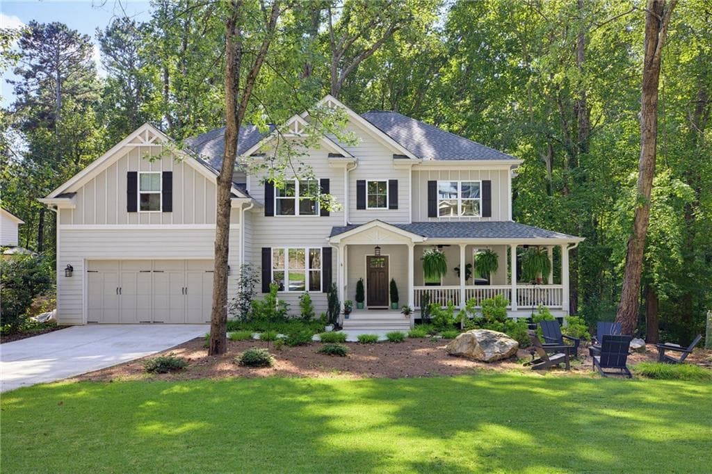 5 bedroom, 4 bathroom, 3,900 sq ft single family residence for sale at 1700 Ridgefield Drive, Roswell, GA 30075 — photo 1 of 35