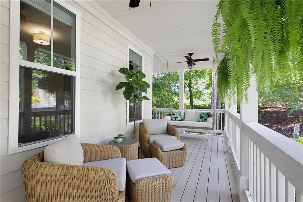 5 bedroom, 4 bathroom, 3,900 sq ft single family residence for sale at 1700 Ridgefield Drive, Roswell, GA 30075 — photo 4