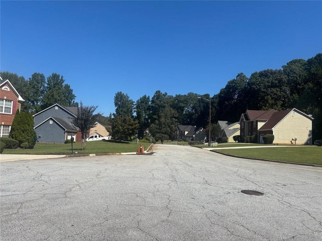 3 bedroom, 3 bathroom, 2,324 sq ft single family residence for sale at 770 Stonecreek Way, Stone Mountain, GA 30087 — photo 6