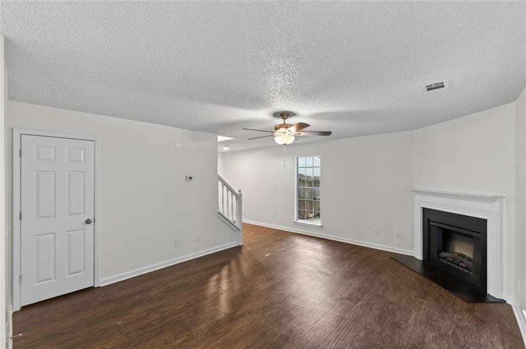 3 bedroom, 3 bathroom, 2,216 sq ft single family residence for sale at 4024 Angels Drive, Stockbridge, GA 30281 — photo 9
