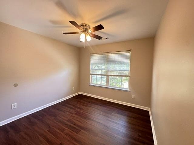 4 bedroom, 3 bathroom, 2,024 sq ft single family residence for sale at 110 Big Elk Court, South Fulton, GA 30349 — photo 8