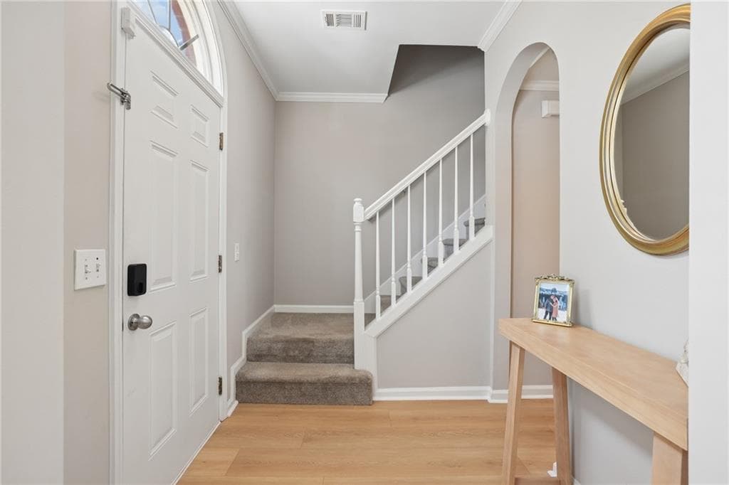 3 bedroom, 3 bathroom, 1,584 sq ft townhouse for sale at 7810 Saint Charles Square, Roswell, GA 30075 — photo 3