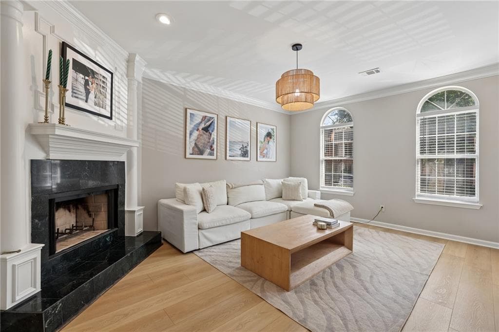 3 bedroom, 3 bathroom, 1,584 sq ft townhouse for sale at 7810 Saint Charles Square, Roswell, GA 30075 — photo 5