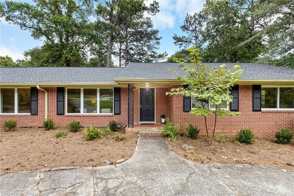 3 bedroom, 3 bathroom, 3,644 sq ft single family residence for sale at 2433 Kingscliff Drive, Atlanta, GA 30345