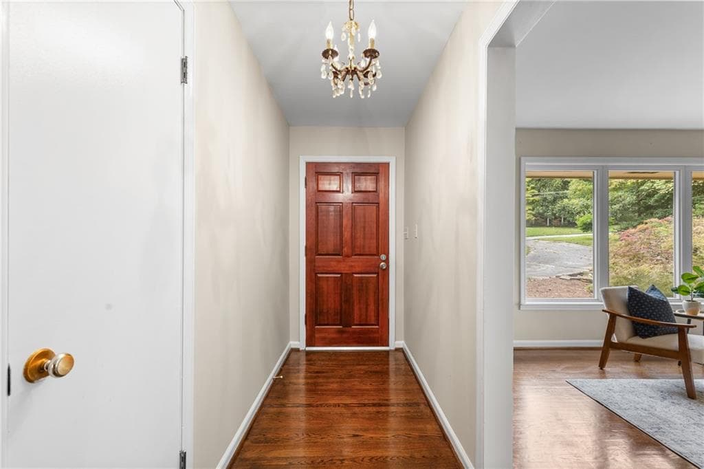 3 bedroom, 3 bathroom, 3,644 sq ft single family residence for sale at 2433 Kingscliff Drive, Atlanta, GA 30345 — photo 4