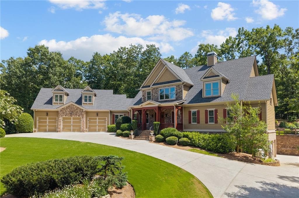 5 bedroom, 6 bathroom, 5,304 sq ft single family residence for sale at 1000 Holly Street, Canton, GA 30114 — photo 2