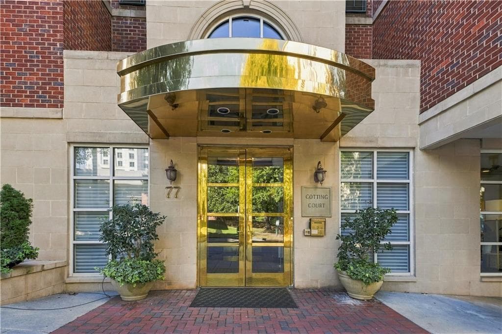 3 bedroom, 4 bathroom, 2,932 sq ft condominium for sale at 77 Peachtree Place 605, Atlanta, GA 30309 — photo 3