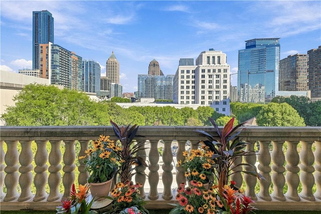 3 bedroom, 4 bathroom, 2,932 sq ft condominium for sale at 77 Peachtree Place 605, Atlanta, GA 30309 — photo 10